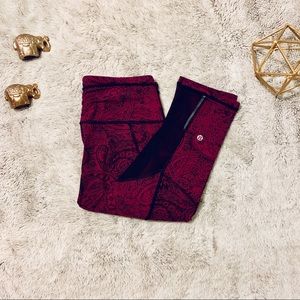 🍋 Lululemon RARE Magenta Fast and Free Capris 🍋